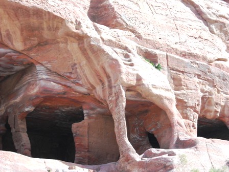 Colors on Petra Trail to right