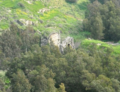 Beit Shean: The broken bridge