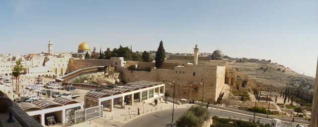 Jerusalem: Entrance to Wailing Wall area